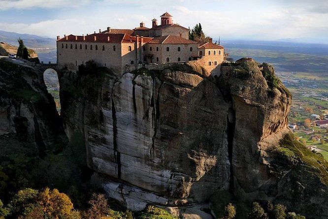 monasteries meteora greece